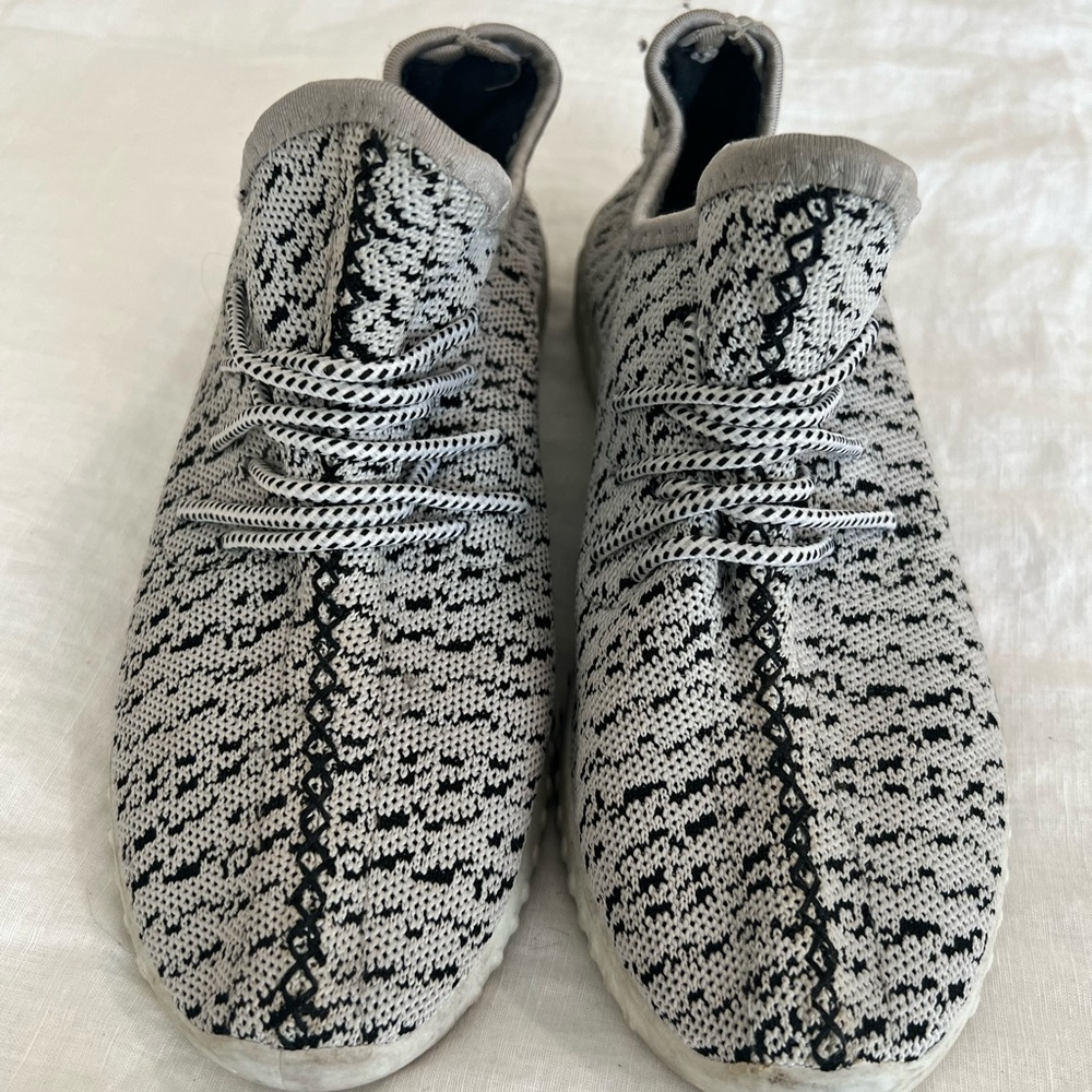Slip on sneakers
